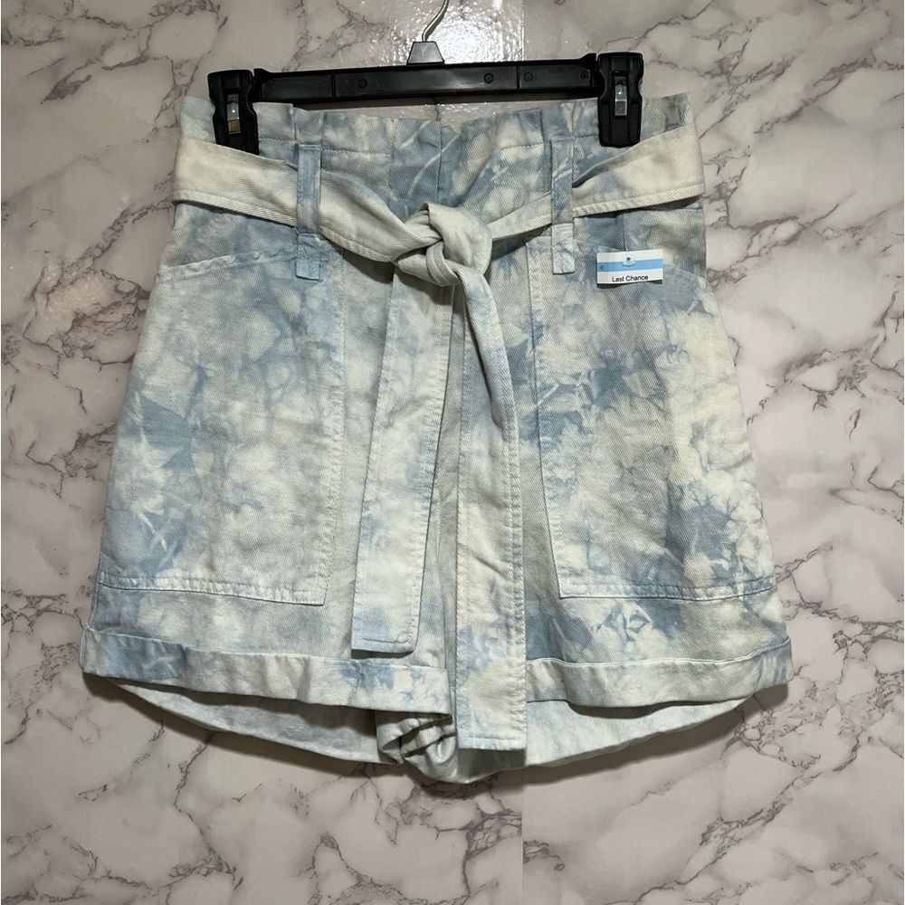 A.L.C. Davidson Linen-Blend Short - Picture 3 of 8